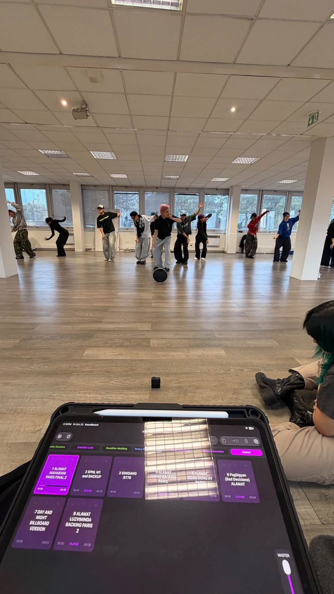 IIXIVMMXXI_'s tweet photo. alamat — rehearsal for a festival💥 https://t.co/4ZGxdIQw6S