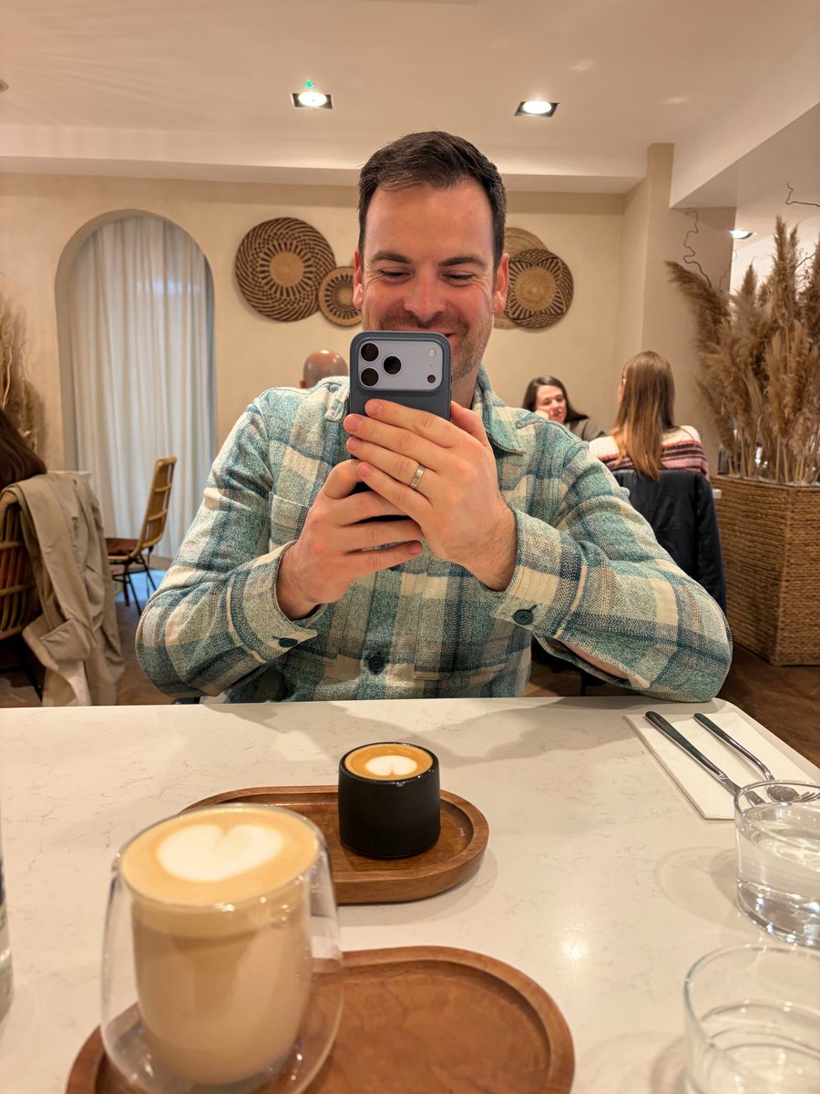 glideapps's tweet photo. Our go-to-market team also happens to be a go-to-brunch team. . https://t.co/OJhiMpA1tT