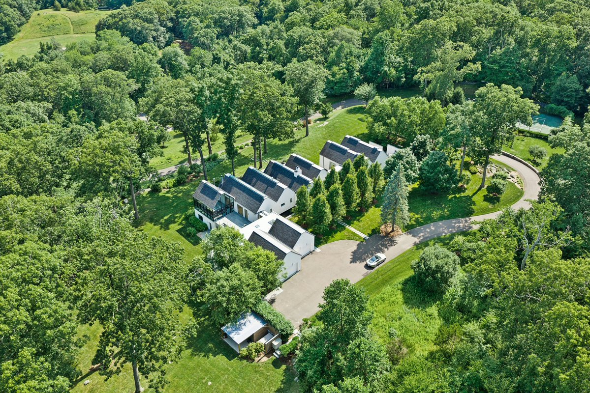 samir's tweet photo. I finally found my dream roof https://t.co/UUuCGwasHY