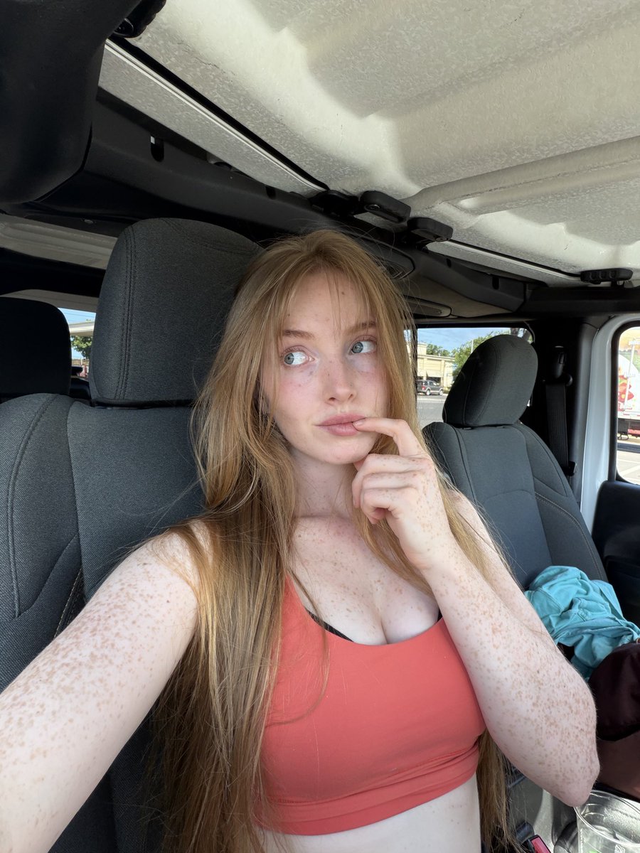 LilCryptoCarrot's tweet photo. 🌸 IRL solana:C5xph2yL6gMdxmuLGxJBkGpmuDFfyi5fqkBNhvL6pump girl doing big girl errands. 🌸

Do I have your attention? Go check out @SlingoorsBTC and follow. 

🚀🚀🚀

@slingoorio https://t.co/LR7Ue4mLng
