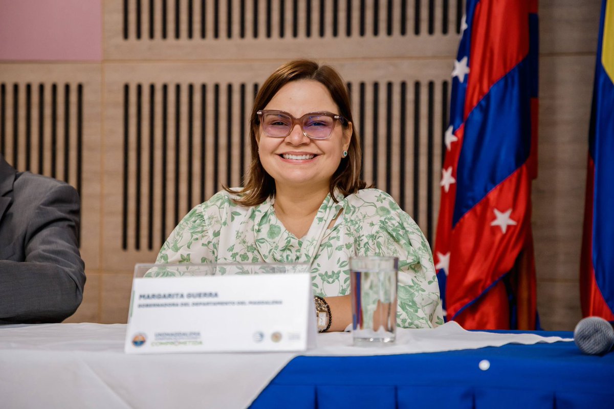 mmarguiguerra's tweet photo. ¡El Magdalena abre nuevas páginas para la cultura y la educación!

Soy la primera gobernadora en participar en la apertura de Filsmar 2026, una feria que reúne 45 expositores y 180 actividades gratuitas para celebrar la lectura y el conocimiento.

Seguimos trabajando de la mano de @Unimagdalena para llevar más y mejores oportunidades a nuestra gente.