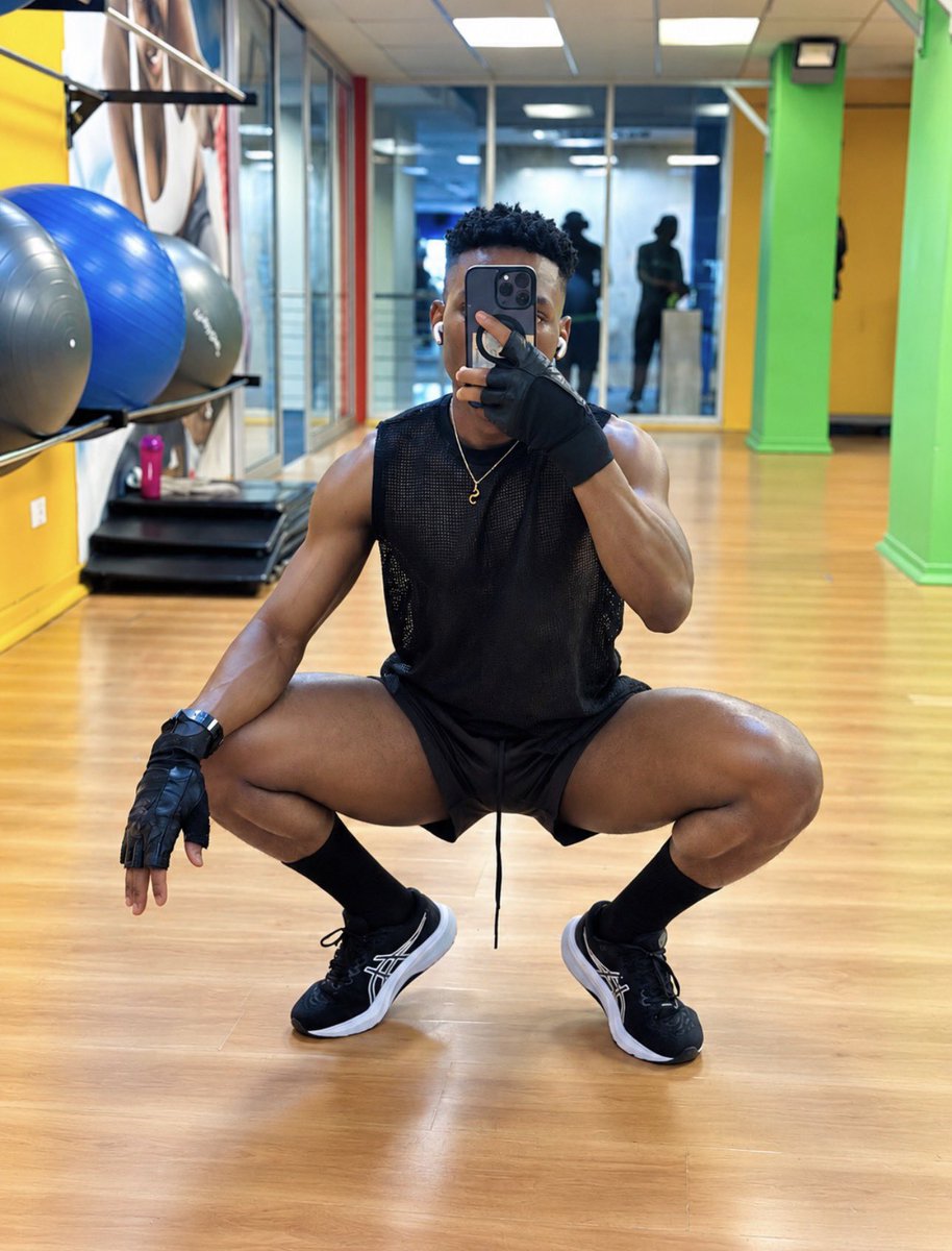 Simba_G5's tweet photo. Monday DONE🏋️ https://t.co/dwj9J2MwtE