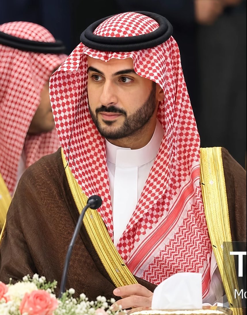 vvjopertw's tweet photo. « الأمير خالد يسد اللزوم » https://t.co/wSFD7wpvyB