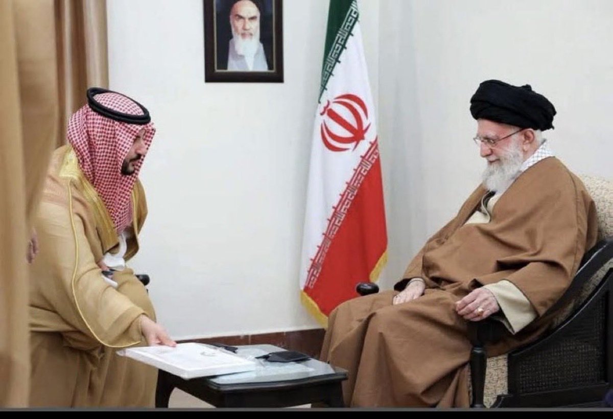 mut_3eb's tweet photo. @almyheb تذكر بعد الزيارة الاولى وش صار 😉👌🏼🇸🇦 https://t.co/mgHl9SWnRo