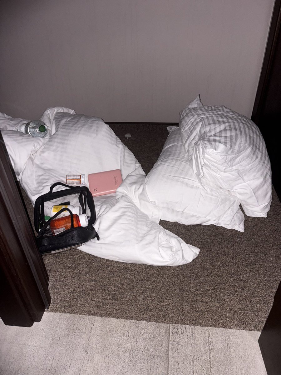 CaitlinDoornbos's tweet photo. I’ll be honest: I’m scared tonight. The Russians have launched another round of ballistic missiles at Kyiv, where it’s increasingly clear this is the new frontline. 

So I’m back to the shelter with my water bottle, passport and medication, just in case. https://t.co/Z4wDL8kV3F