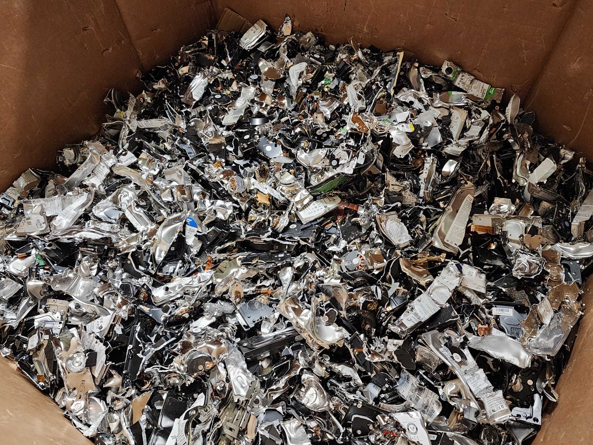 getrepowered's tweet photo. When data privacy or environmental regulators perform an audit, vague invoices don't cut it. You need step-by-step serialized documentation proving complete destruction. Read our blog to learn more: https://t.co/S01DJjhN36
#DataPrivacy #Compliance #Sustainability #DataProtection https://t.co/Z9TY6i2xpV