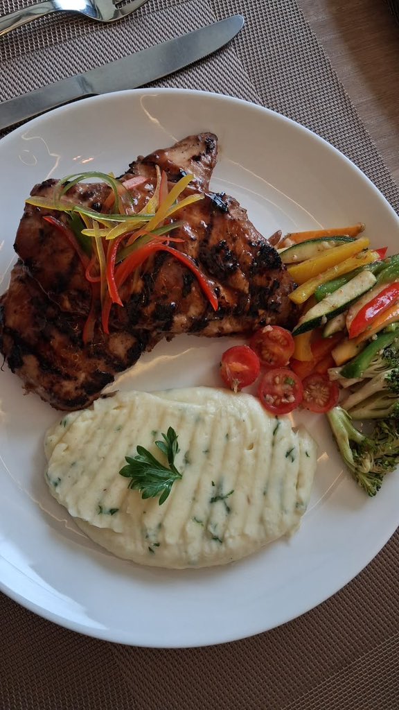foodmusexe's tweet photo. https://t.co/NWrDB58Ajg