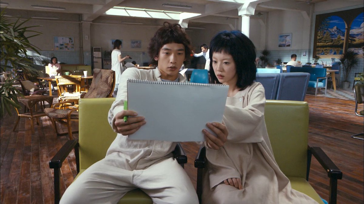 EvaArriagaD's tweet photo. 🎥 'I'm A Cyborg, But That's OK' (Park Chan-wook, 2006). https://t.co/2doiij66U4