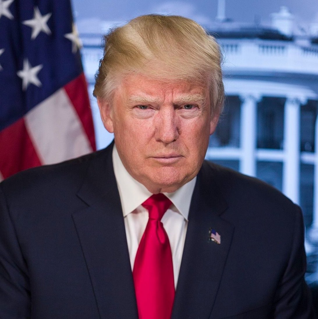 QGdoPOP's tweet photo. 🚨 CHOREM! Donald Trump diz que não vai fazer nada em relação as eleições do Brasil: 

“Não sou eu quem governa o Brasil. Eu governo os EUA (…) Eu gosto do Lula, me dou muito bem com ele”. https://t.co/jWFxl16mJu