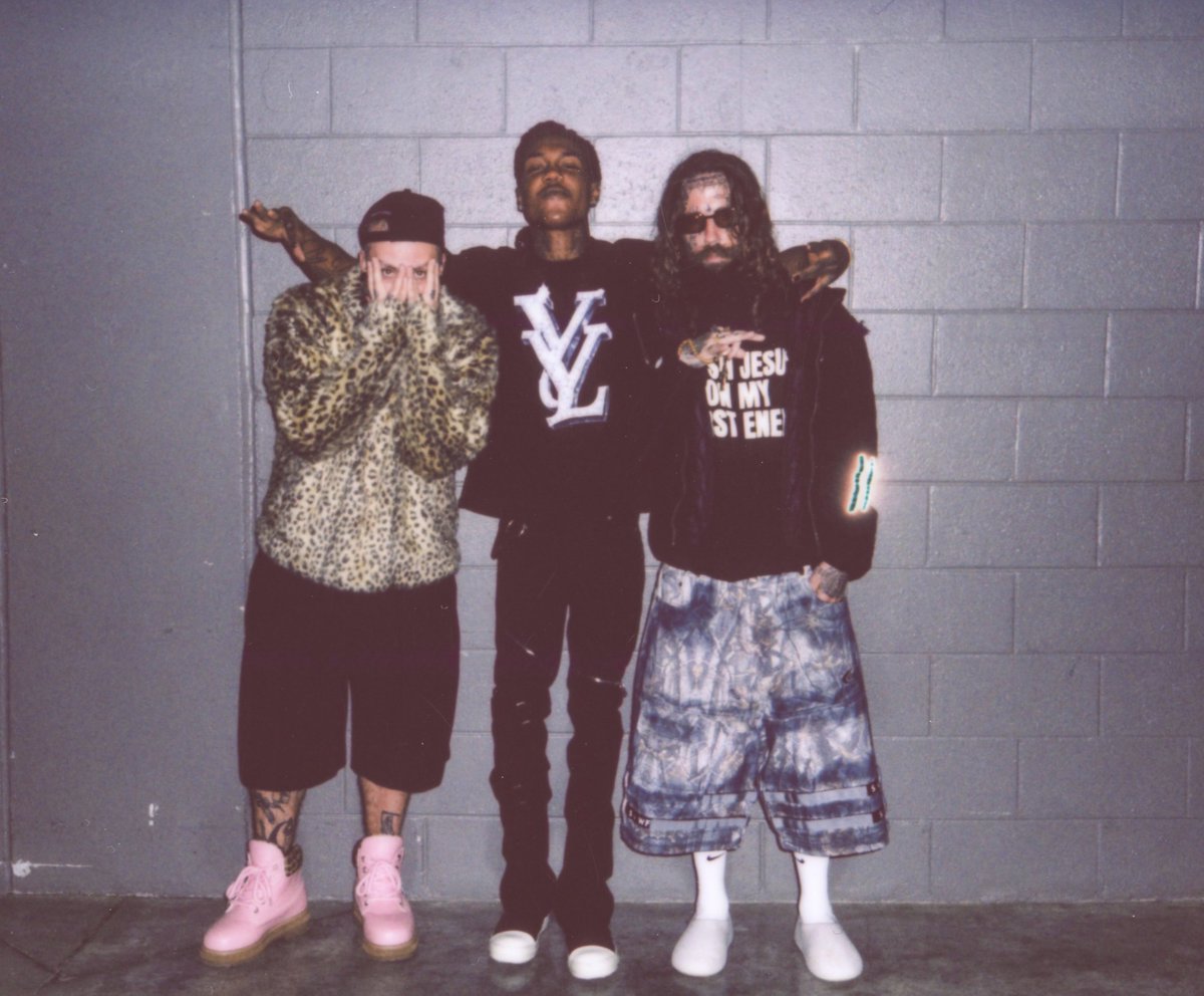 SUICIDEBOYS X DESTROY LONELY https://t.co/iMZ4E4F4Ng