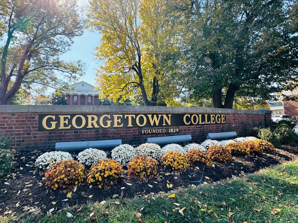 FOX56News's tweet photo. One person has been detained after a threat involving a possible shooting led police to Georgetown College on Monday afternoon. | Link in bio https://t.co/QcwPJ4ihcP