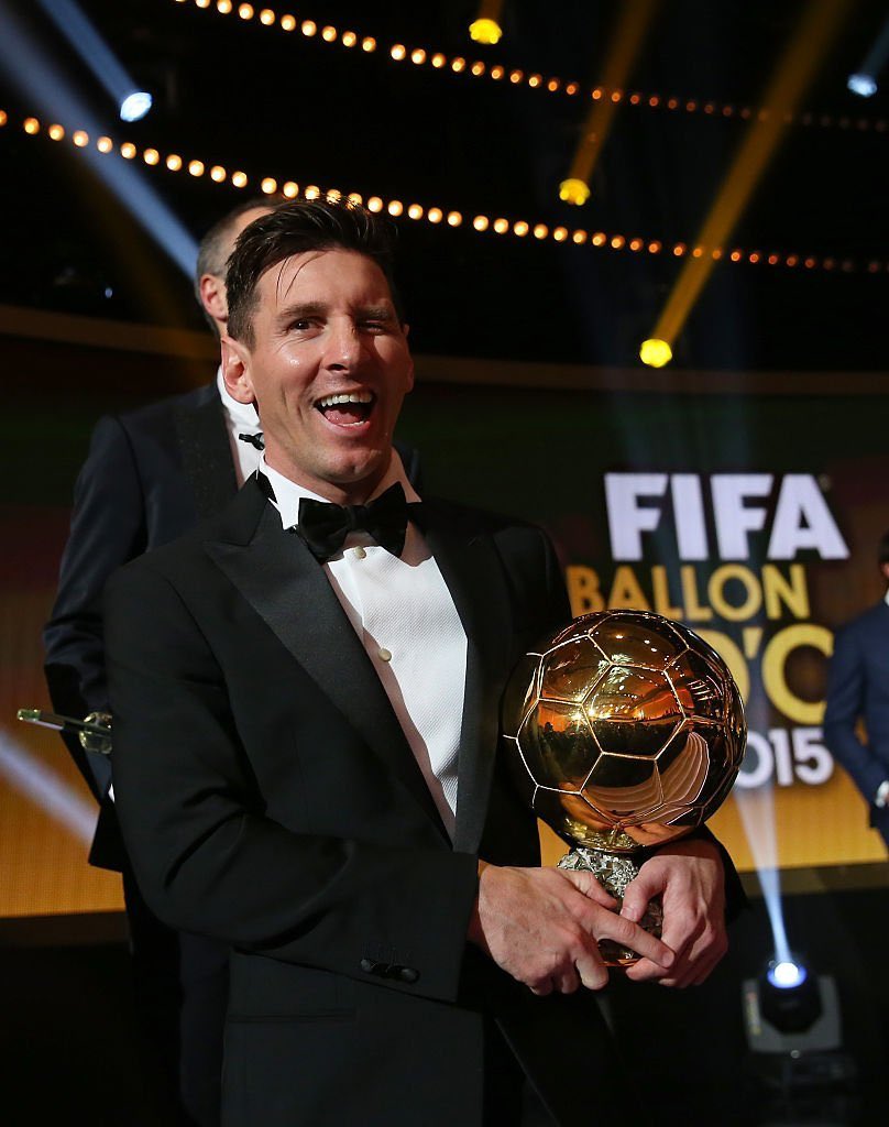 bmd_cule's tweet photo. لو توجت الأرجنتين بكأس العالم 

الجائزة كانت ستذهب للأسطورة 100%

#ball https://t.co/W6dEDS53YJ