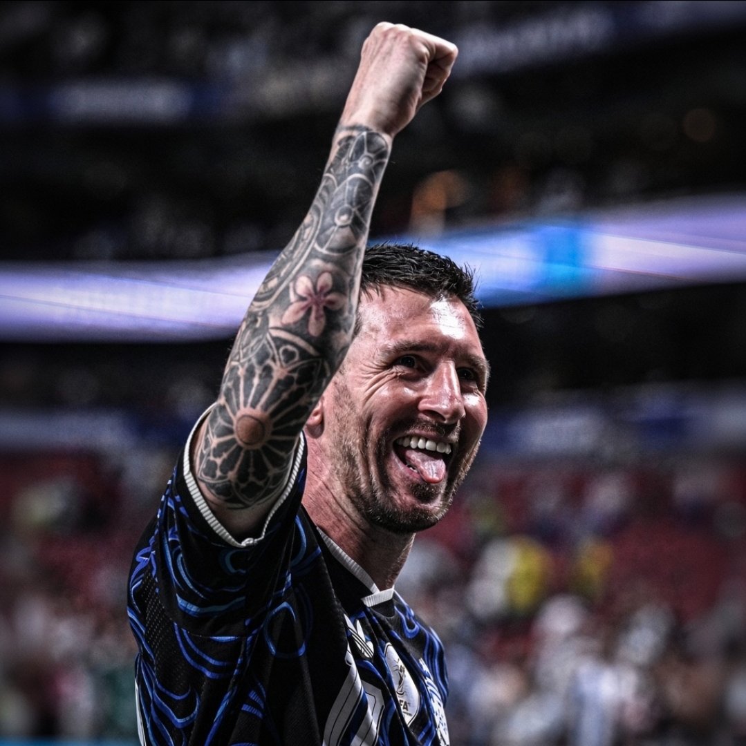TMfutbal's tweet photo. 🚨𝗡𝗘𝗪: Lionel Messi somehow finished 5th at the Ballon D'or ahead of Khvicha Kvaratskhelia who won the Champions League player of the season!

Unreal bias &amp; favoritism. 🇦🇷🤐 https://t.co/c1MFbHL0Nb