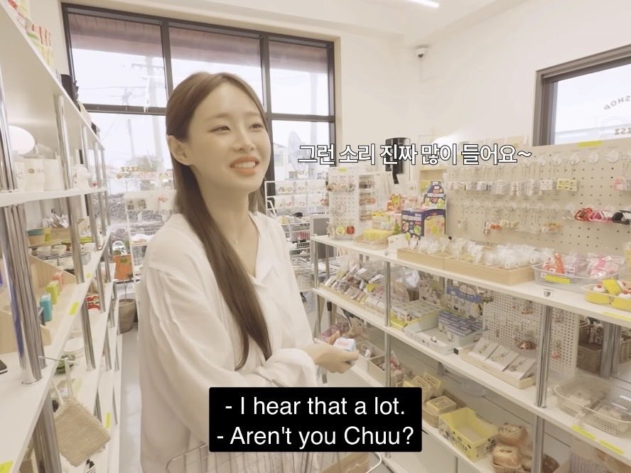 chuu_Ivr's tweet photo. Her response still kills me 😭 https://t.co/NNHKBOeQ5C