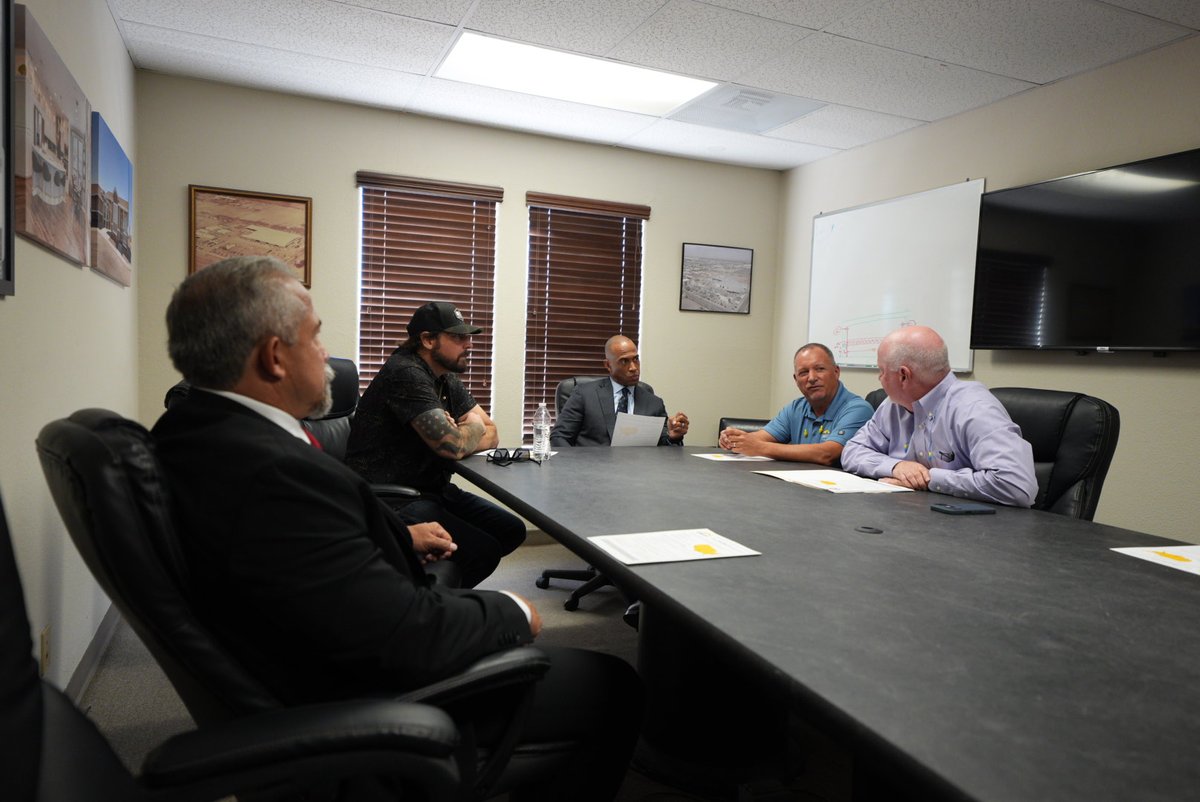 HUDgov's tweet photo. 📍 Phoenix, Arizona

@SecretaryTurner toured the @cavcoindustries Manufactured Housing Plant with @RepEliCrane, highlighting private-sector innovation in manufactured homes that expands affordable options for American families. https://t.co/RLEJxRAssT