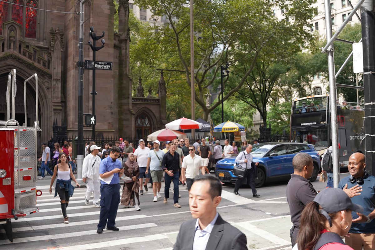 OpenPlans's tweet photo. We envision a Downtown with more greenery, more residents, more retail and restaurants, with wider sidewalks and a better experience for pedestrians. Follow along as we explore how to make this vision a reality, and where the work needs to be done. https://t.co/icj6wQsasJ