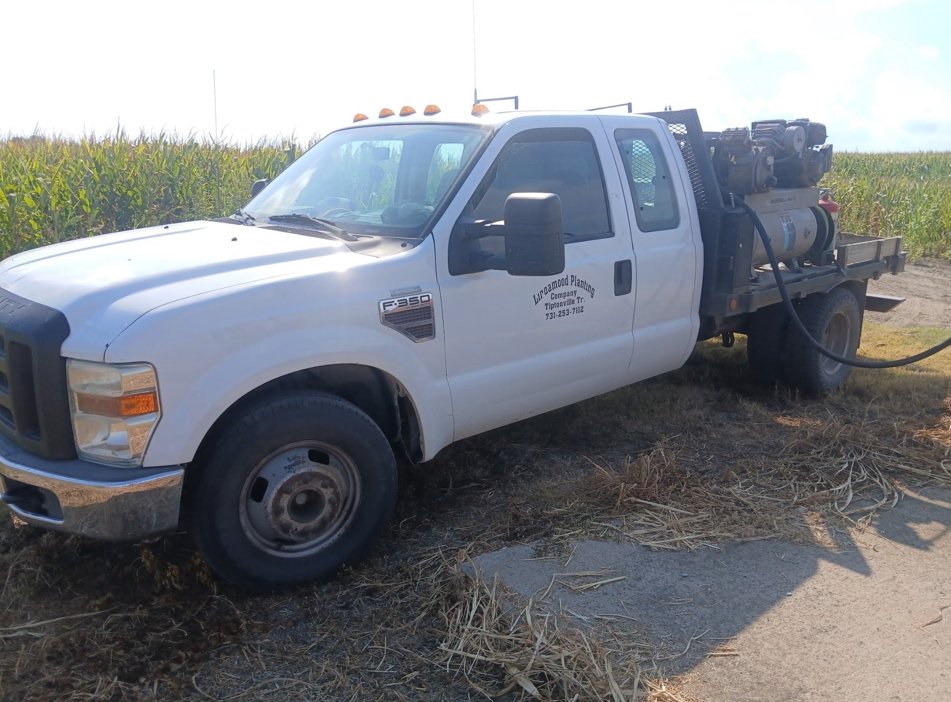 TBInvestigation's tweet photo. UPDATE — ESCAPED INMATE

#TNMostWanted: The TBI, working closely with our local, state, and federal partners, continues efforts to locate escaped inmate Jacob Allen Morley.

Newly obtained video shows Morley stealing a white 2008 Ford F-350, TN tag 138BBQV, around 1 a.m. today. https://t.co/ZvH254TVrx