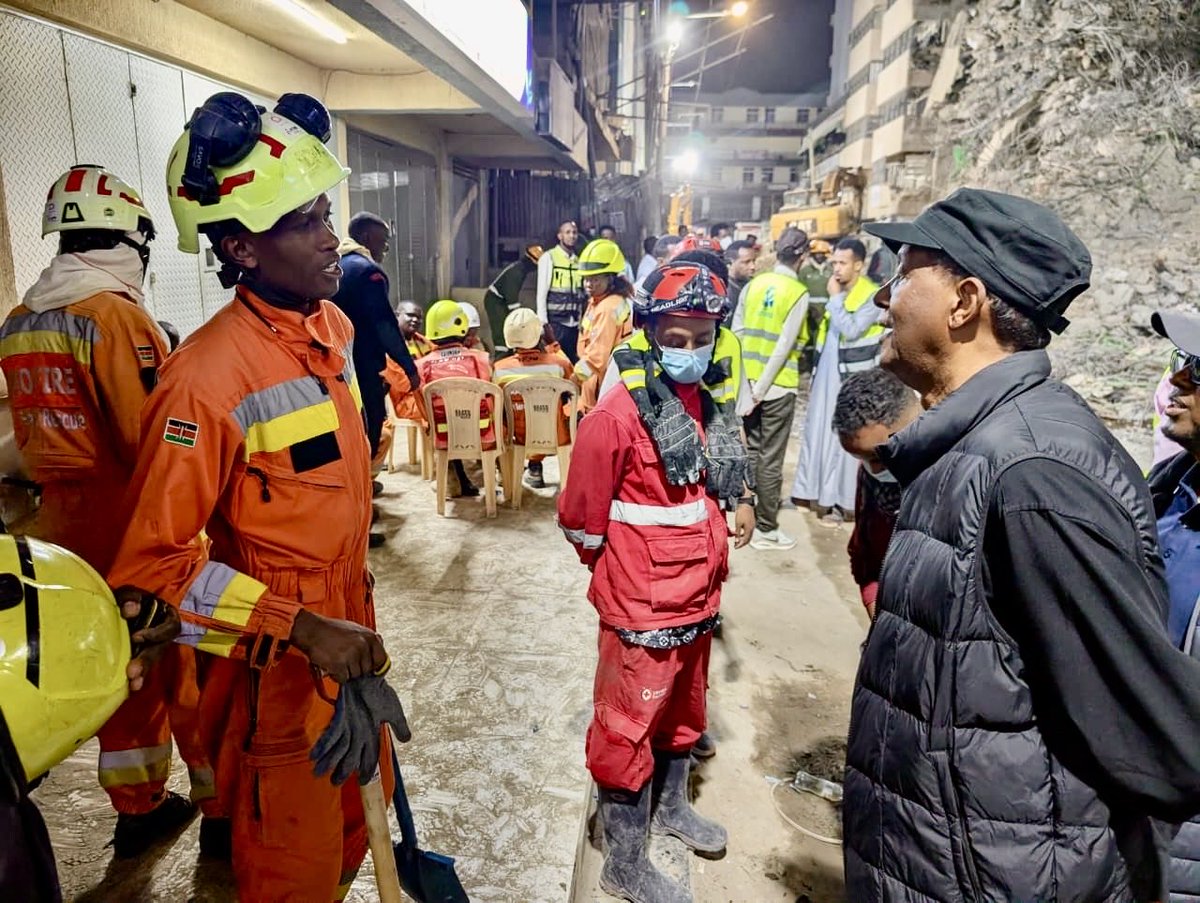 MPyusufhassan's tweet photo. This evening I visited the site of the collapsed building on 9th Street in Eastleigh. I was briefed on the rescue operations, thanked the rescuers and first responders for their tireless work, and consoled families whose loved ones are still missing. We stand with them, and we will not give up until everyone is accounted for.

There is some encouraging news. This afternoon a Chinese search-and-rescue team, Blue Sky Rescue (USAR), joined the effort with specialised equipment. They have already detected two people alive in the basement of the building.