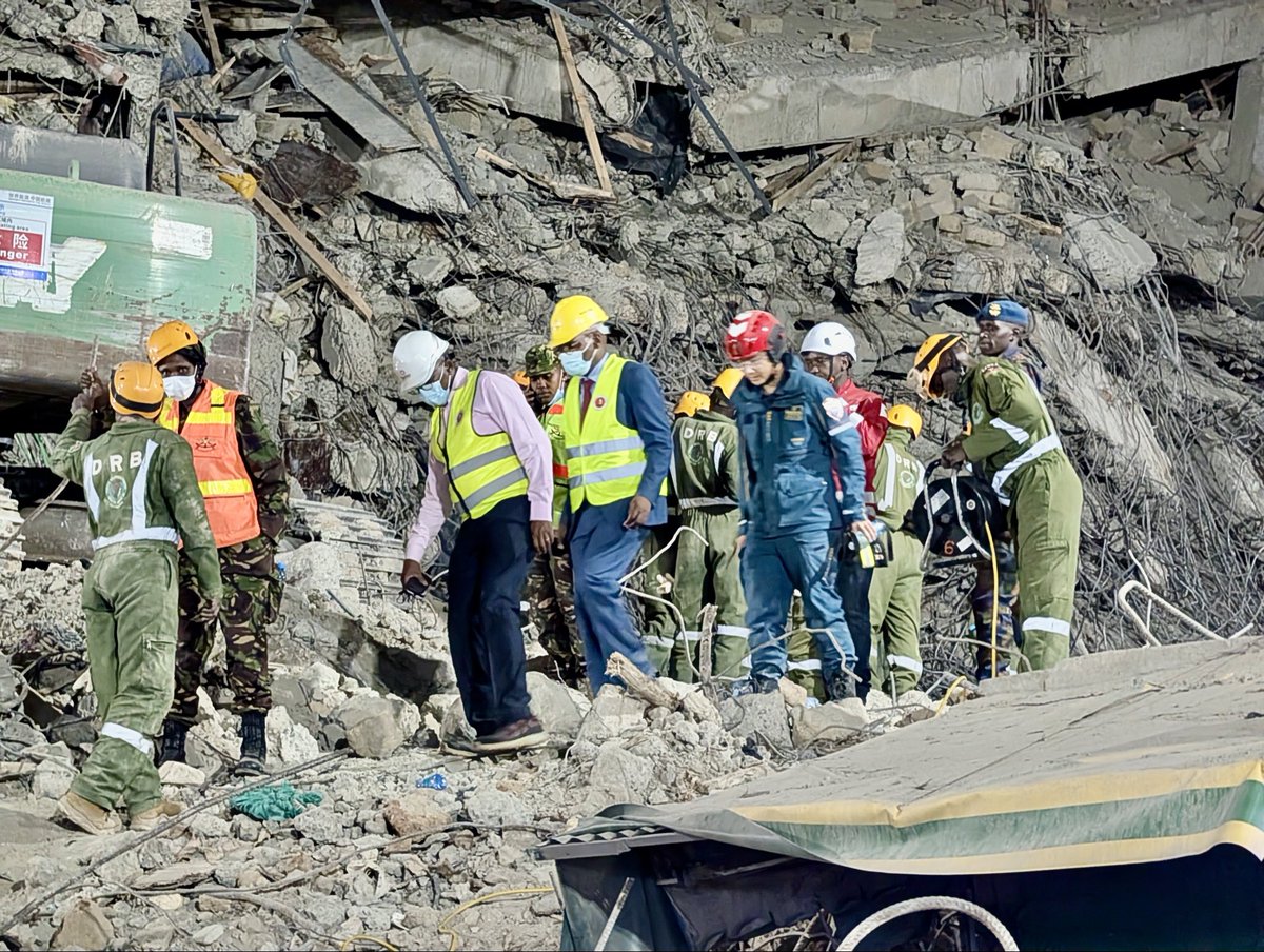MPyusufhassan's tweet photo. This evening I visited the site of the collapsed building on 9th Street in Eastleigh. I was briefed on the rescue operations, thanked the rescuers and first responders for their tireless work, and consoled families whose loved ones are still missing. We stand with them, and we will not give up until everyone is accounted for.

There is some encouraging news. This afternoon a Chinese search-and-rescue team, Blue Sky Rescue (USAR), joined the effort with specialised equipment. They have already detected two people alive in the basement of the building.