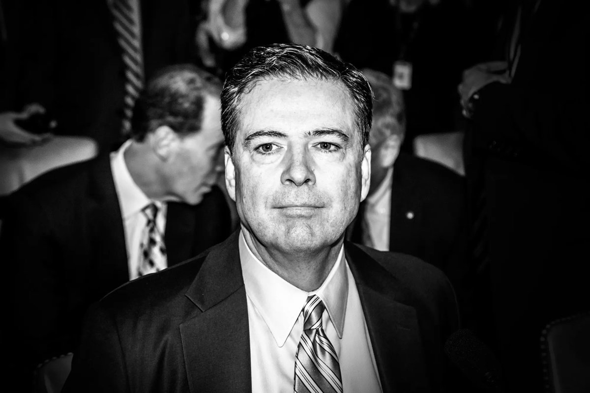 xAlphaWarriorx's tweet photo. Nothing is happening...

James Comey has been charged with espionage...
...through one or more  co-conspirators..

..which means RICO.

Nice October Surprise.