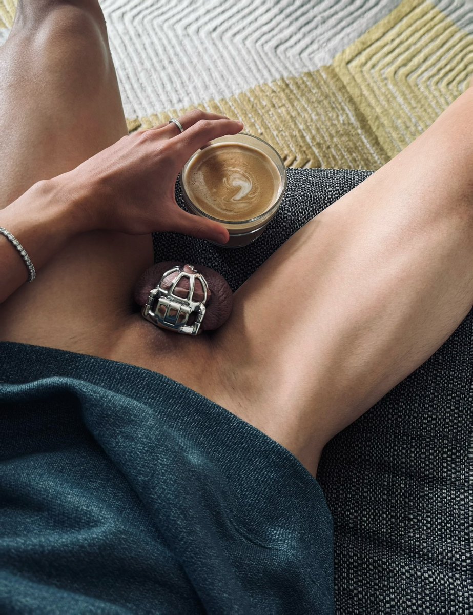 RockyLockyCum's tweet photo. Morning coffee @chastitysubray https://t.co/NvoQ74vbR4