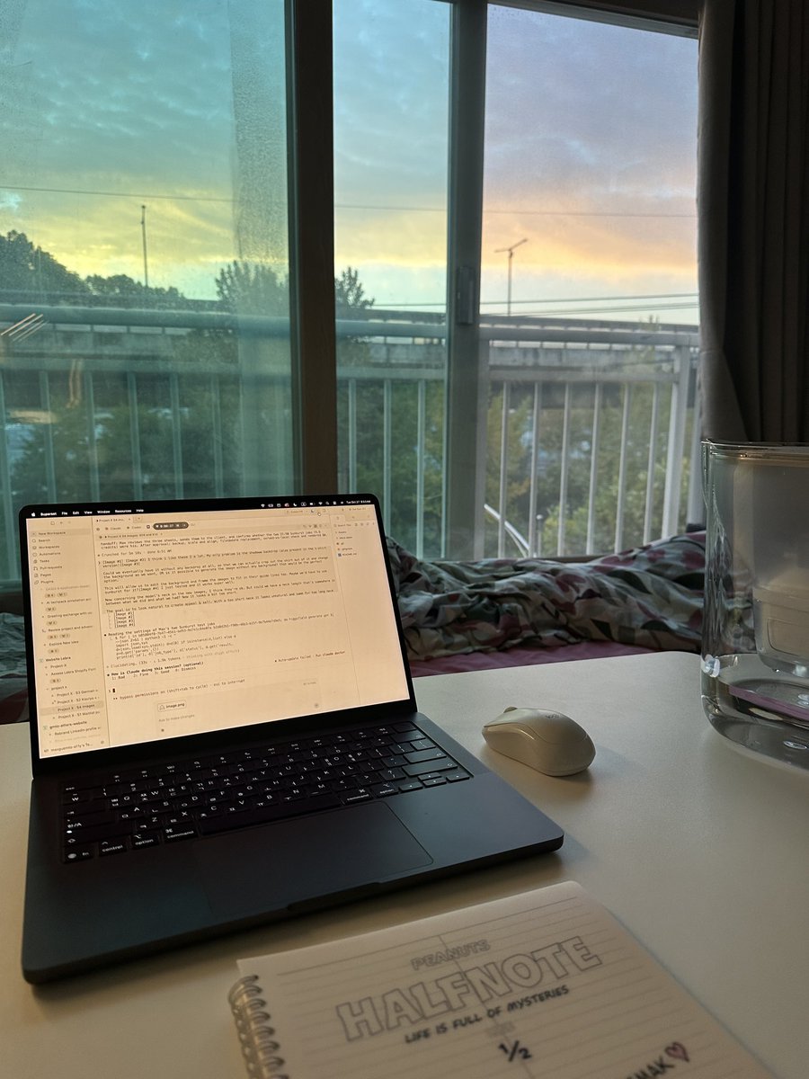 mvxgmto's tweet photo. Calling for the early birds in Seoul!
Can we agree that we need a cafes that open at 6am ? 👀 https://t.co/rOYZVqZDXH