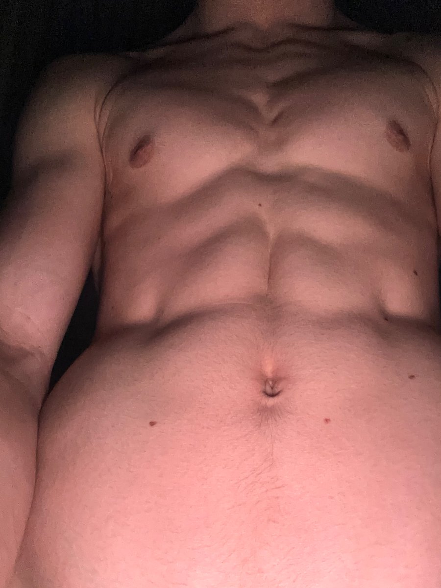 johnrog59751327's tweet photo. Are my abs good lol

#horny #goon #BWC https://t.co/aewJyNAv97
