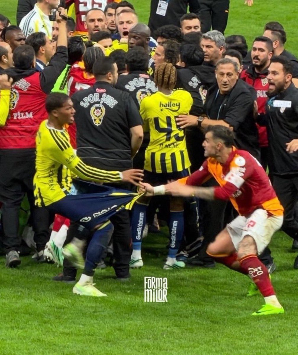 hamzadoblak's tweet photo. Şaheser https://t.co/rIgtxc4XGz