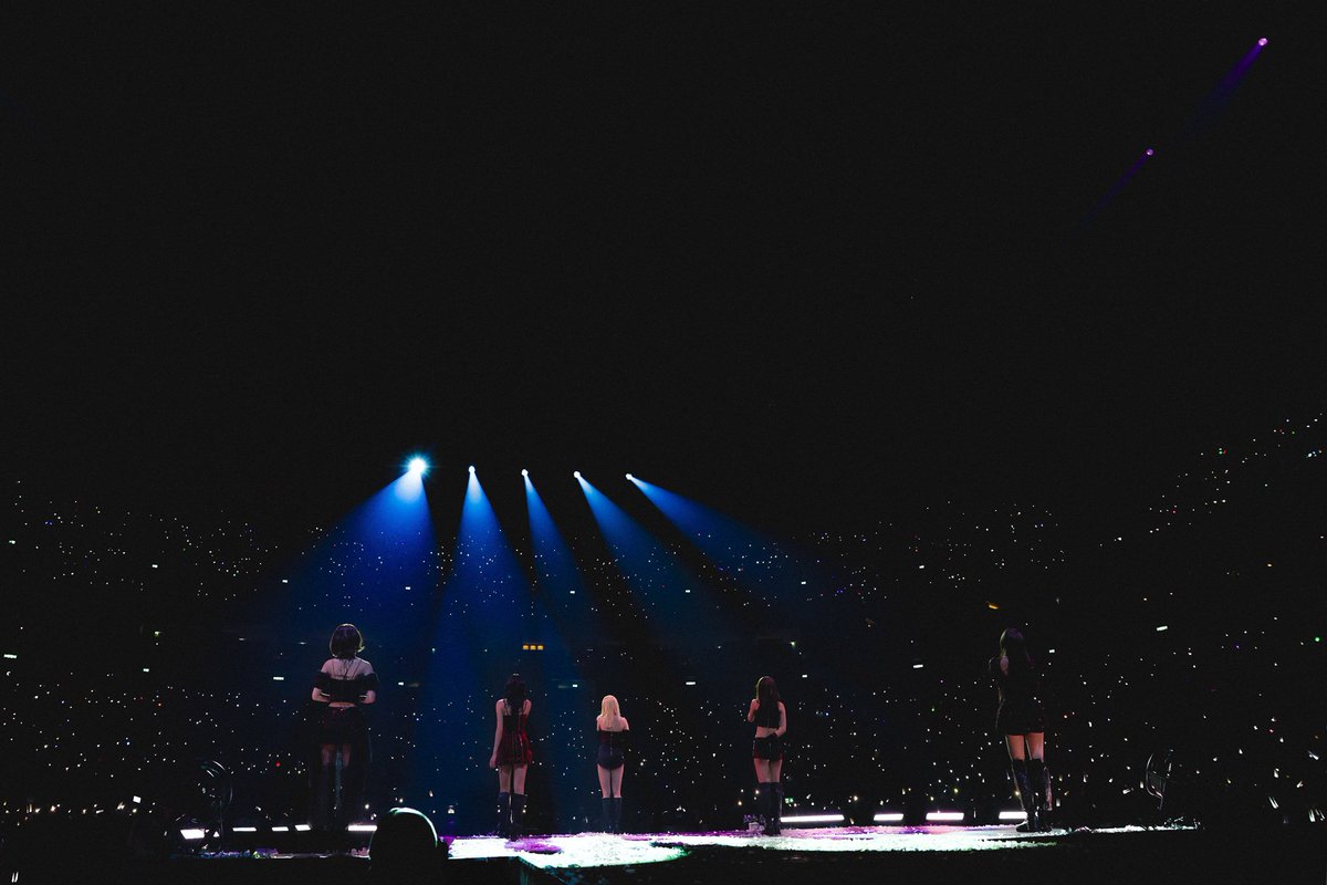 le_sserafim's tweet photo. [#오늘의르세라핌]
261026 @ 2026 LE SSERAFIM TOUR 'PUREFLOW' IN BERLIN
 
#LE_SSERAFIM #르세라핌
#PUREFLOW
#PUREFLOW_IN_EUROPE https://t.co/bGCP757nOJ