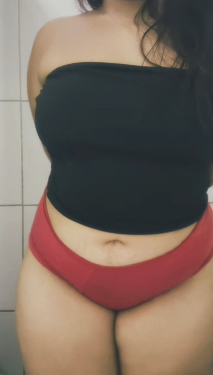 lilihpacks's tweet photo. Gostam de gordinha?🤭🔞 https://t.co/MwohmZqACu