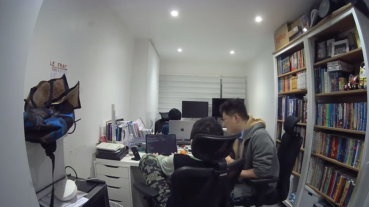 doctorzlai's tweet photo. Day 624 - Leetcoding with Kids - 3775. Reverse Words With Same Vowel Count
带娃刷题第624天 反转相同元音的单词
#leetcode #tutorial #daily #learning #python #programming #力扣 #编程 #计算机 #学习 #coding #算法 #数据结构 #math #数学 https://t.co/Nfol9Kx719