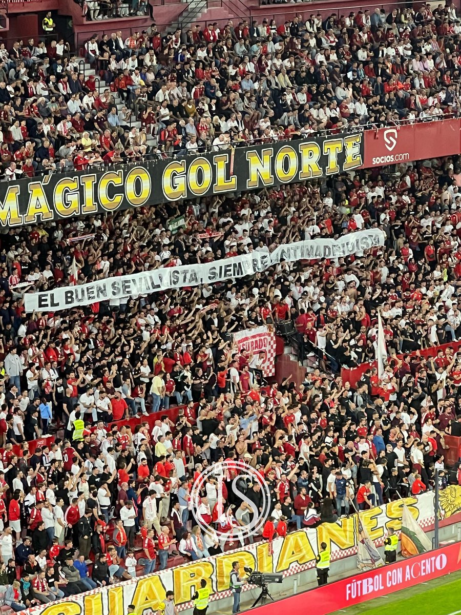 UltrasPresent's tweet photo. Mensaje de Biris Norte 🔴⚪️

“EL BUEN SEVILLISTA, SIEMPRE ANTIMADRIDISTA”

Sevilla FC - CA Osasuna. https://t.co/u5lCzNvxe6