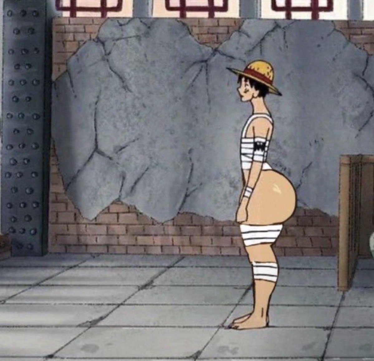 bludpoet's tweet photo. tell me who solos luffy butt pls 😂😂😂 https://t.co/61qbRP1GV2