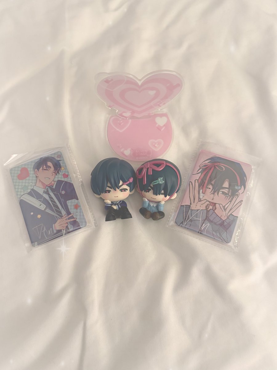 yvettespills's tweet photo. they’re so cute https://t.co/k3KEOARHxC
