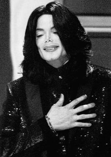 vampiricmuneca's tweet photo. #maturemichaelmonday https://t.co/yIl95Y1KtP