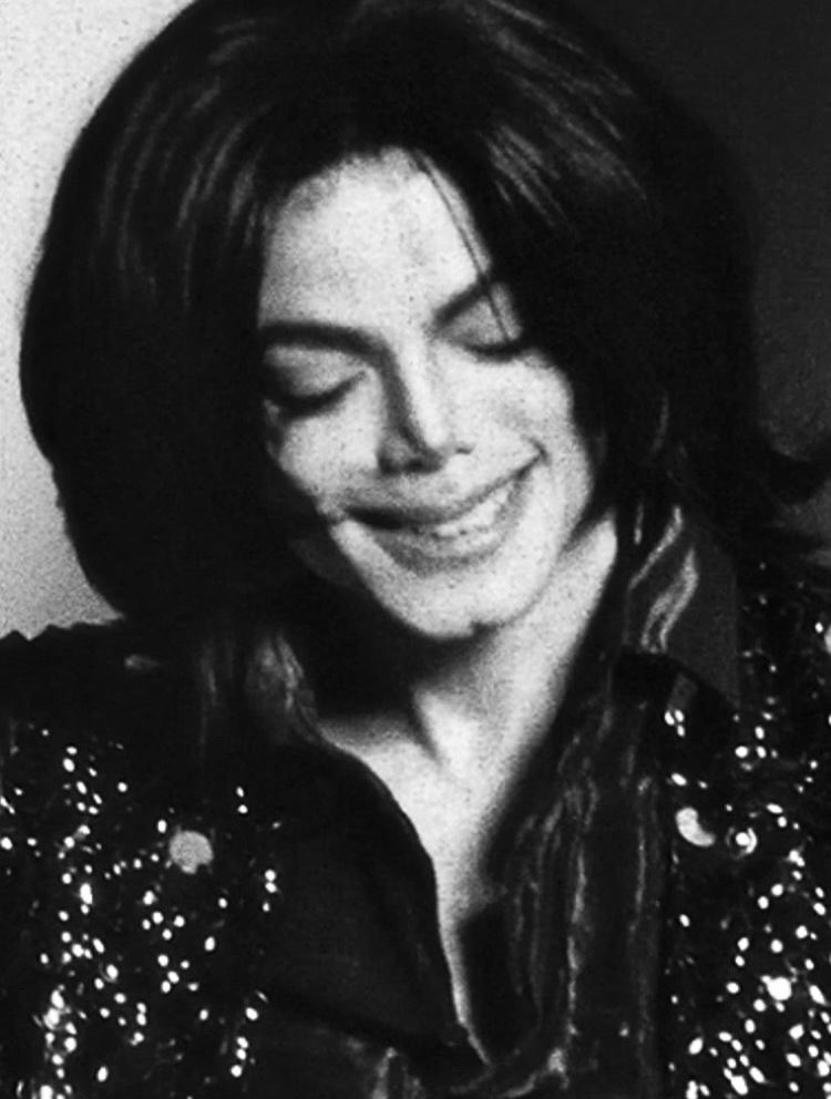 vampiricmuneca's tweet photo. #maturemichaelmonday https://t.co/yIl95Y1KtP