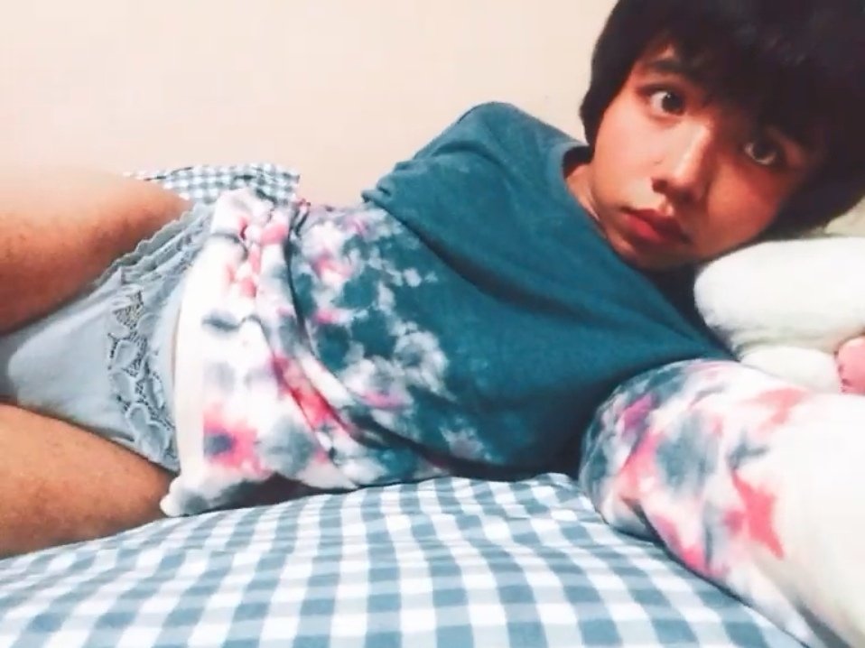 Krystalfem's tweet photo. Me gusta mucho como me veo en esta foto siento que me veo lindo :3 les gusta amikos? #femboy #twink https://t.co/LYffiNw8Lo