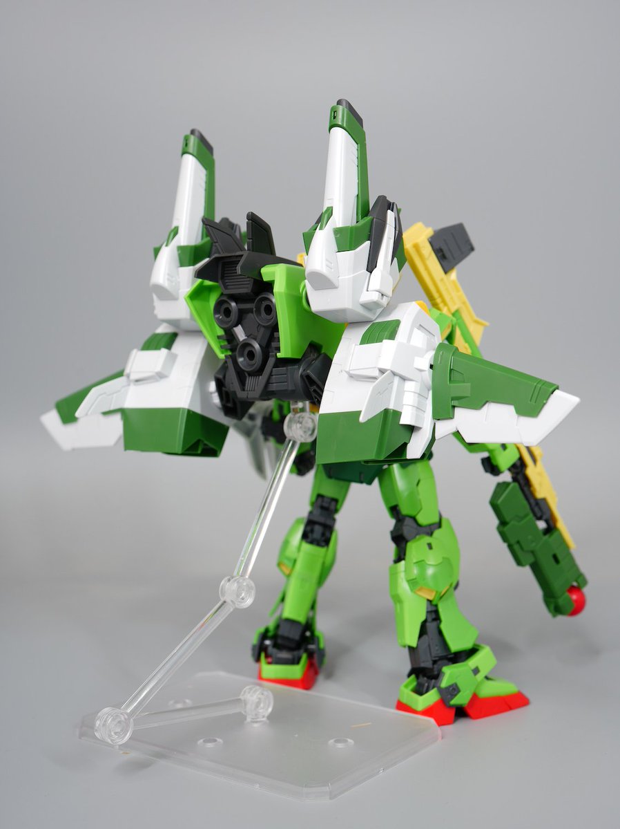 hobbynotoriko2's tweet photo. NewケロロロボのバックパックをGディフェンサーの様な配置にしてスーパー風 https://t.co/RM8vN4BvDK