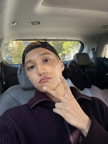 u_han94's tweet photo. KIM JONGIN !!!! WDYM THE TEASER IS COMING THIS WEEK !!!!!!!!! https://t.co/j203AvIgSo
