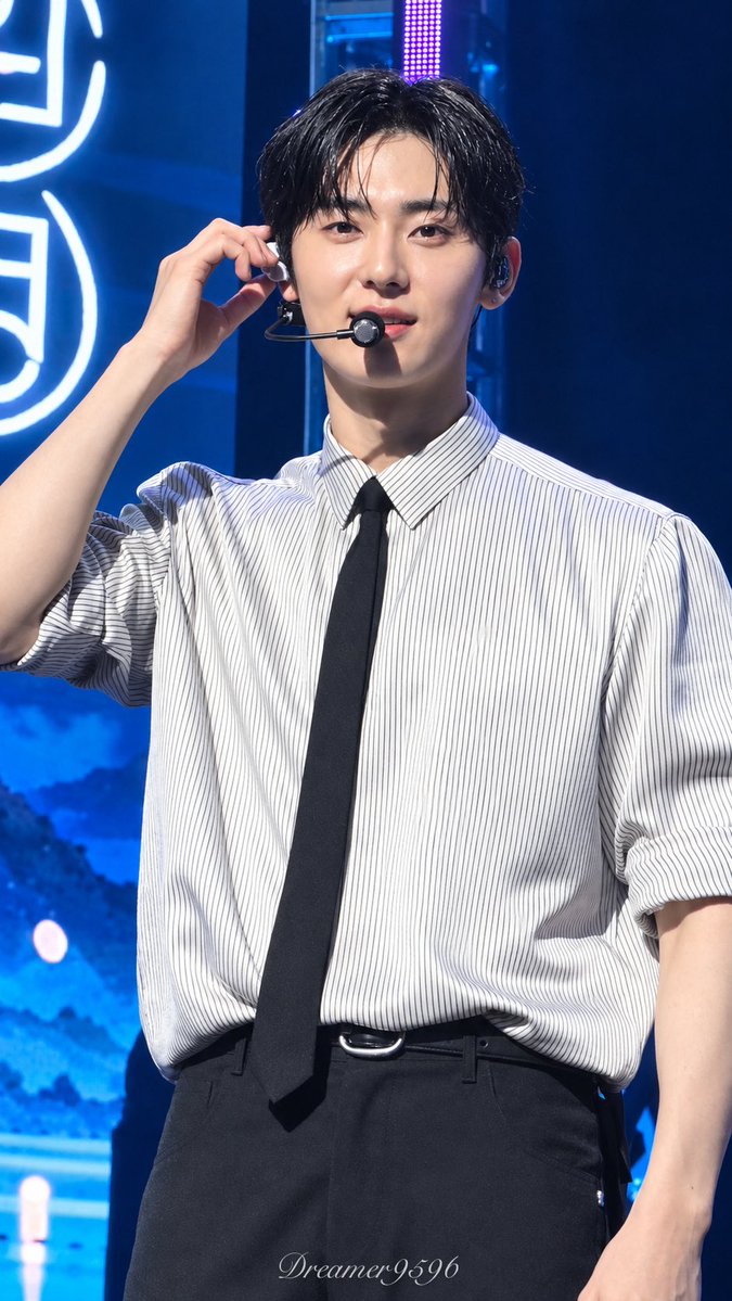 Dreamer9596s's tweet photo. 20261016  黄旼炫  황민현  
The Peach Blossom D-1

Talking &amp; Cha

#HWANGMINHYUN 
#황민현 https://t.co/Xj3ncBImFk