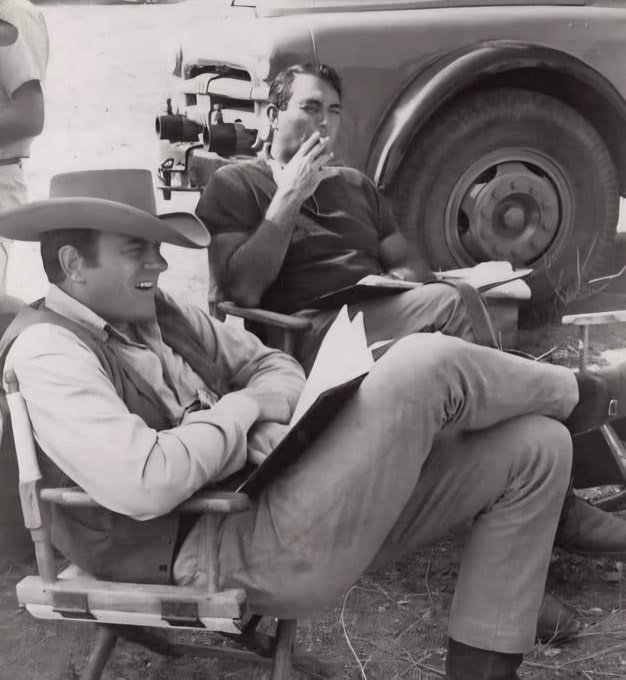 Jean23313u's tweet photo. Can you name this TV Series 📺 from just this shot? https://t.co/Ty4Kxsuv50