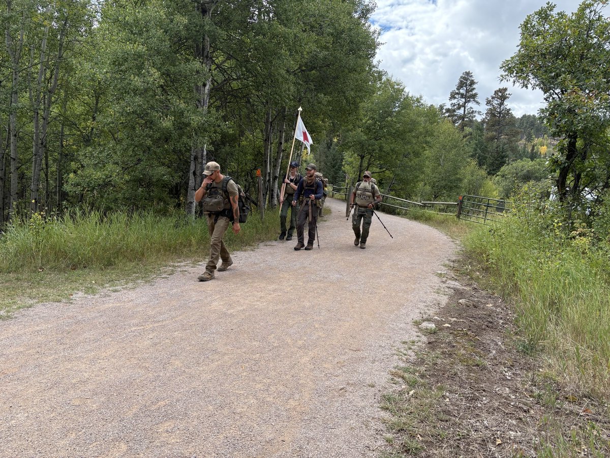 BeaconCommLLC's tweet photo. Beacon Communications is proud to celebrate five years of sponsoring the Black Hills Veterans March. 

#BeaconCommunications #GivingBack #VeteransSupport #BlackHills #SouthDakota #Community #BlackHillsVeteransMarch #Veterans https://t.co/pkzteSXhnA