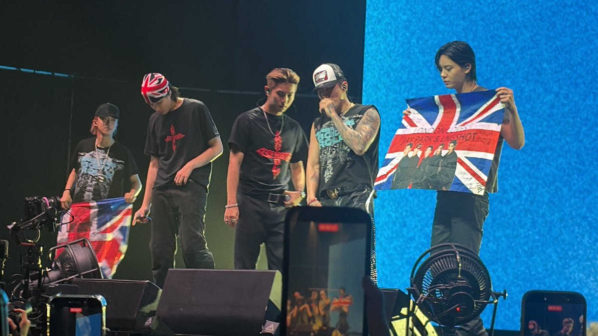 koori4sho's tweet photo. its #4shoville 🇬🇧 https://t.co/Goa9nDDMky