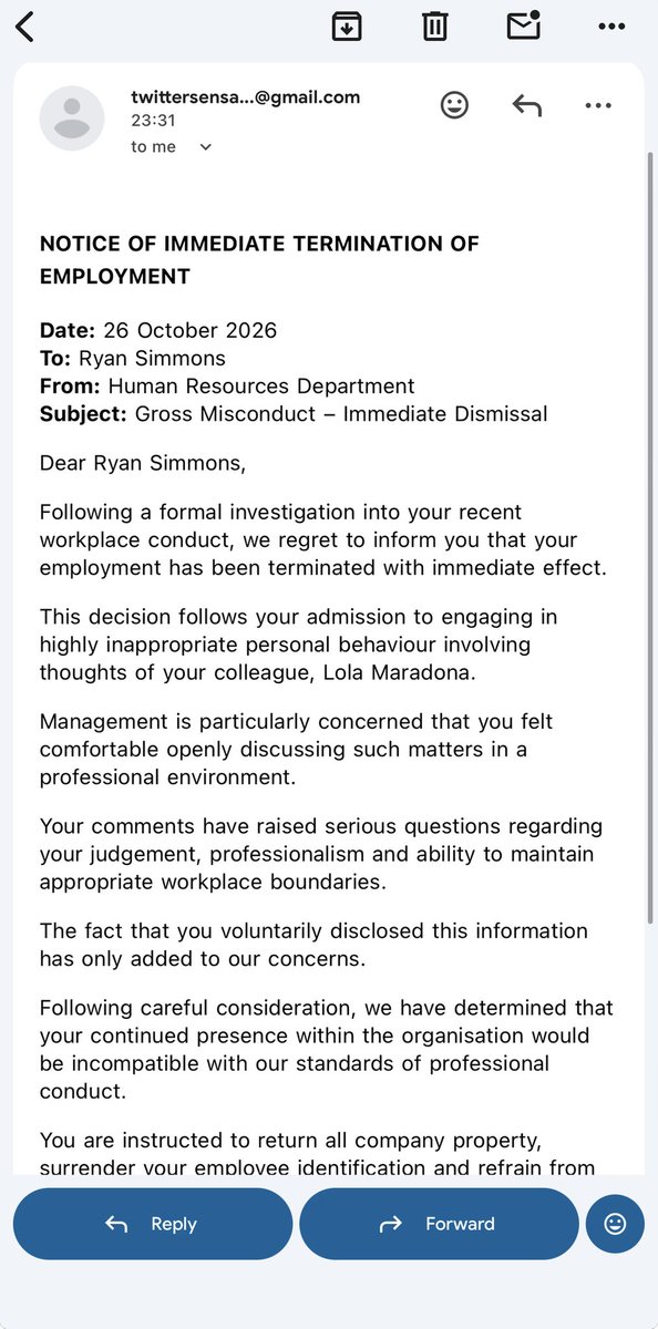 RyanSimmonnqch's tweet photo. I JUST GOT FIRED FROM MY $200,000 A YEAR JOB https://t.co/DYZcN8EFp2