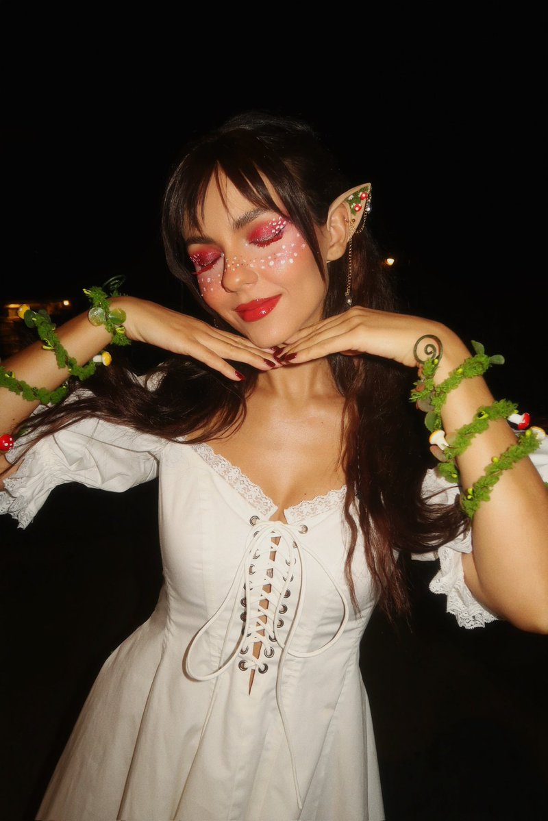 VictoriaJustice's tweet photo. Imagine talking shiitake about me while I’m over here like this 🍄🥰✨ https://t.co/4uF5Z28oNq