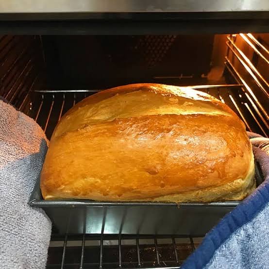 logosreturned's tweet photo. @sharoncelt7 Enjoy some fresh bread instead https://t.co/O0FkQn3WZu