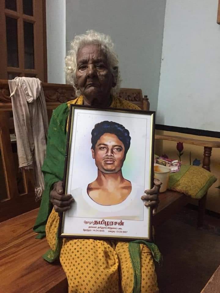 tholarbalan's tweet photo. 6வது நினைவுதினம். (31.10.26) தாயாருக்கு அஞ்சலிகள் https://t.co/2pV3kpc1Iv