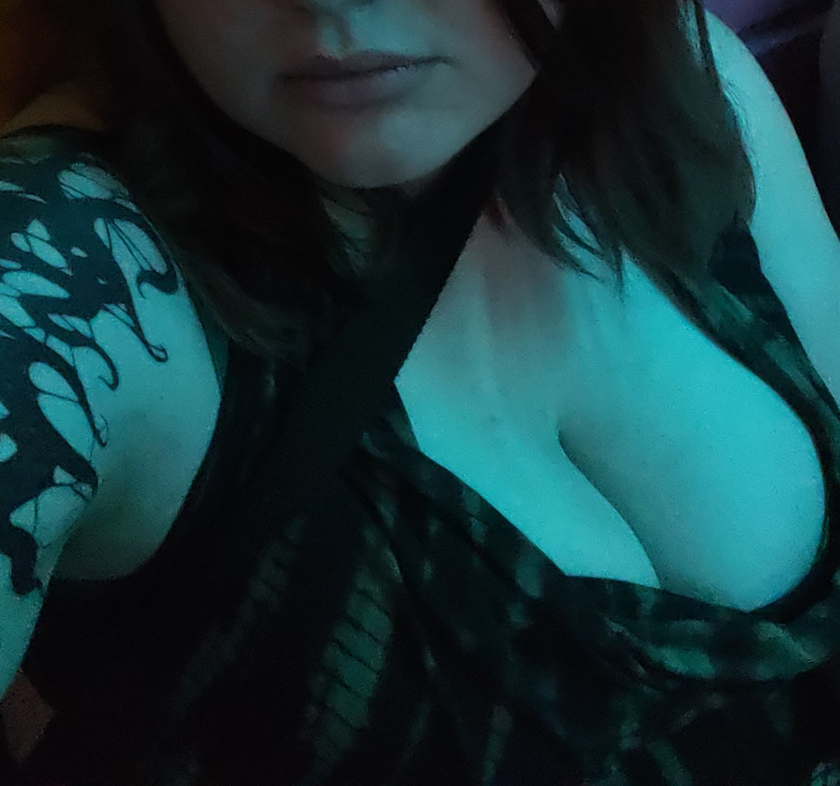 OnyxMaiden's tweet photo. The original clubbing fit, take me out again? 🥺
#Sub #Dom #nsfw https://t.co/GC2m8vV0WO