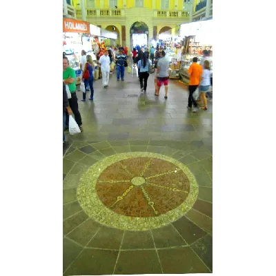 bakaserker's tweet photo. @nandismos @camarotedadoca Temos na capital o Bará do Mercado Público, também temos estátuas e grandes celebrações para Iemanja e muito ++++ é bem comum ter Terreiros aqui, casas espíritas, etc. O povo gaúcho é mestiço, mas muitos julgam o sul, claro que não é perfeito...! https://t.co/OJX8sTfPBi