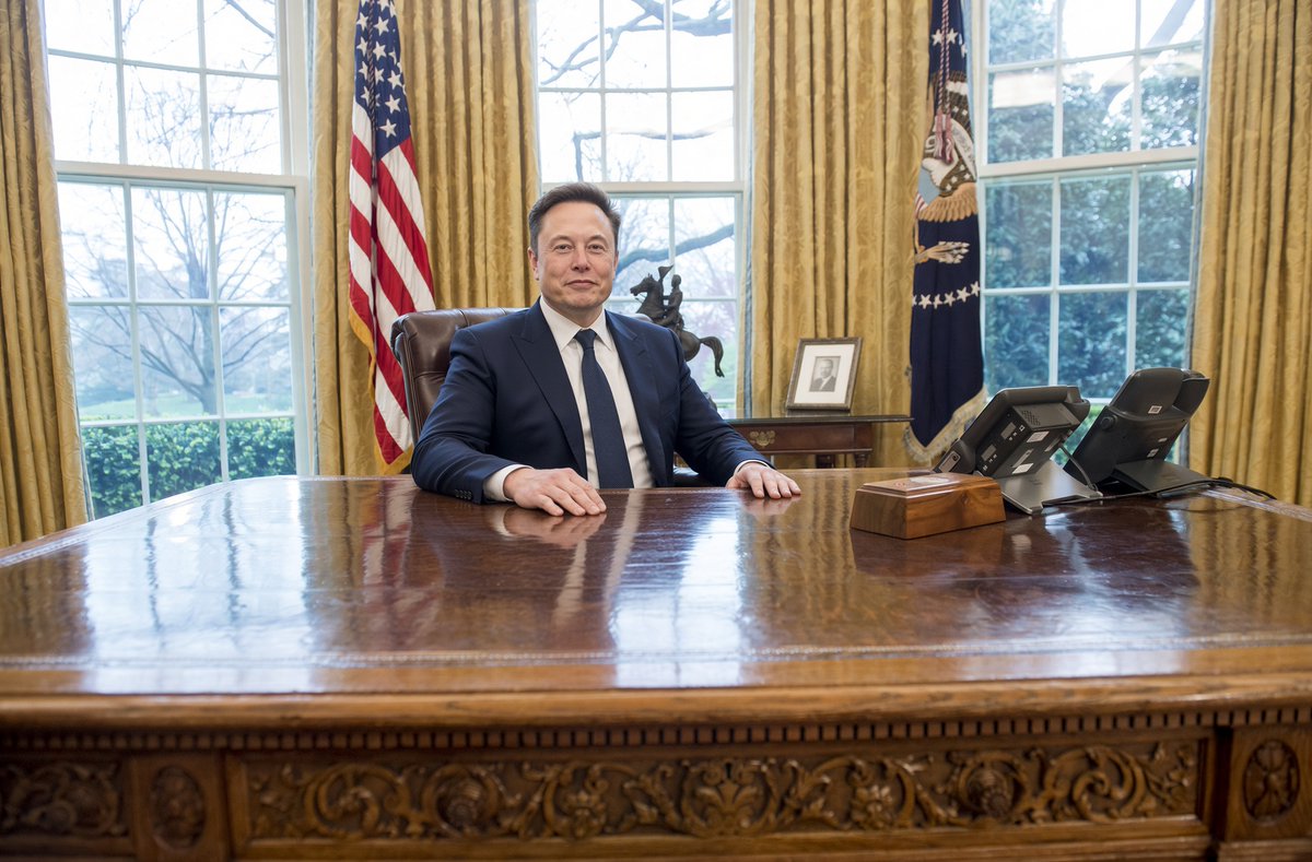 AdamLowisz's tweet photo. President Musk 😆🇺🇸 https://t.co/j9bHO4qdD0